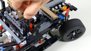 Stadium Truck - Land Rover Defender Lego Technic 42110 B Model