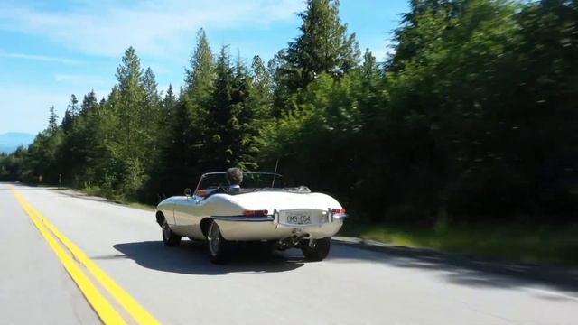 1966 Jaguar Etype Series 1 Roadster смотреть онлайн
