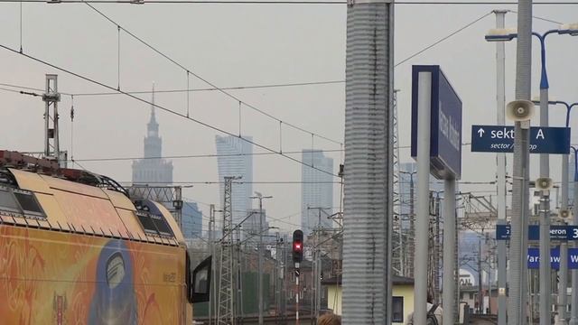 Едем по Польше на поезде. Станция Варшава-Всходня. смотреть онлайн