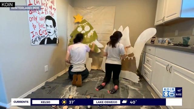 'Winterland PDX' turns boarded windows into art project смотреть онлайн