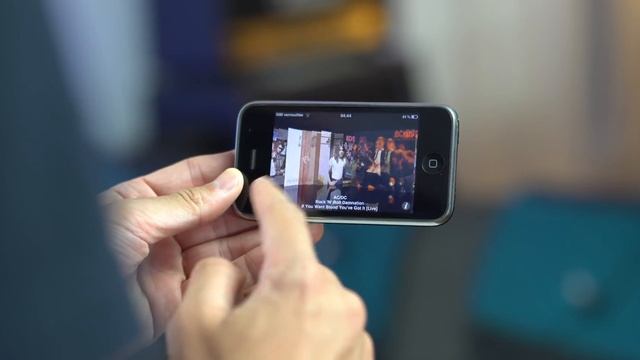 Je rallume mon iPhone d'il y a 10 ans ! смотреть онлайн