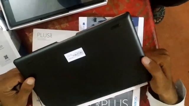 Alcatel Laptop unboxing смотреть онлайн