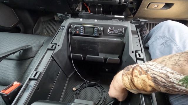 2022 (5th Gen) RAM Rebel HAM Radio Install смотреть онлайн