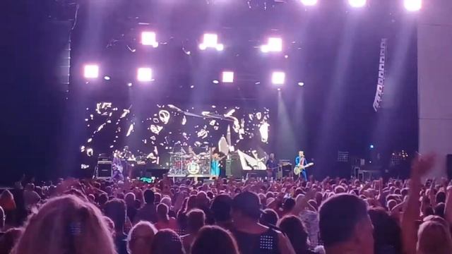 Blondie - Heart of Glass - 8/29/2022 - Leader Bank Pavilion, Boston, MA смотреть онлайн