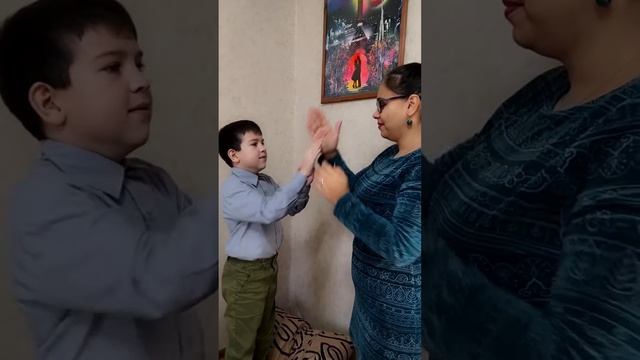 игра "Сложные ладушки" смотреть онлайн