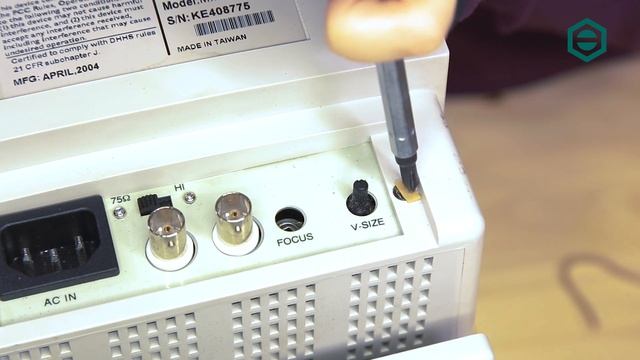 Как выкрутить винты с сорванным шлицем | ЦКИ смотреть онлайн