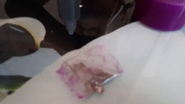 Ксюша делает Фиолетовый СЛАЙМ с магнитом смотреть онлайн