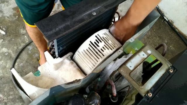 Paano maglinis ng carrier window type aircon/How to clean carrier window type aircon diy смотреть онлайн