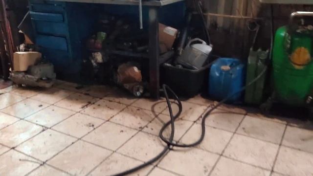 Меняем сальники заднего редуктора и устраняем удары в трансмиссии на БМВ F34 GT 320d 2.0d смотреть онлайн