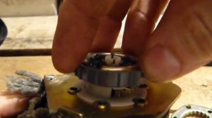 Устройство инерционного ремня безопасности