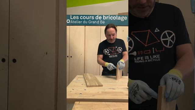 Assembler deux planches de bois смотреть онлайн