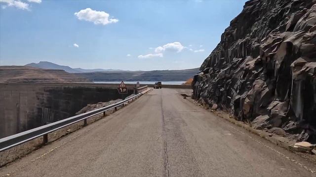 Ep. 6 - Katse Dam and Sani Pass - Africa expedition by Camel Trophy Land Rover смотреть онлайн