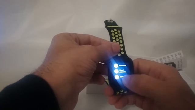 Lerbyee Fitness Tracker F8 ( apple watch replica) смотреть онлайн