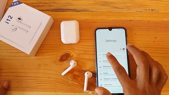 How To Check Battery Status of i12 TWS Airpods смотреть онлайн