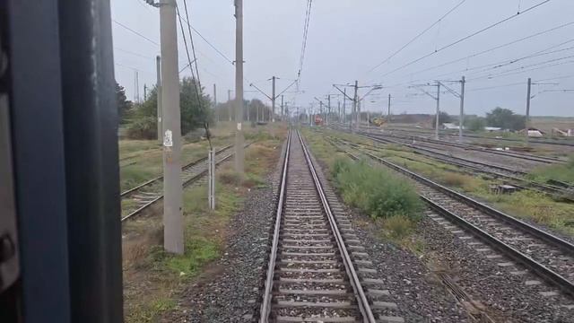 Из окна поезда, Прибытие на станцию Фетешти смотреть онлайн