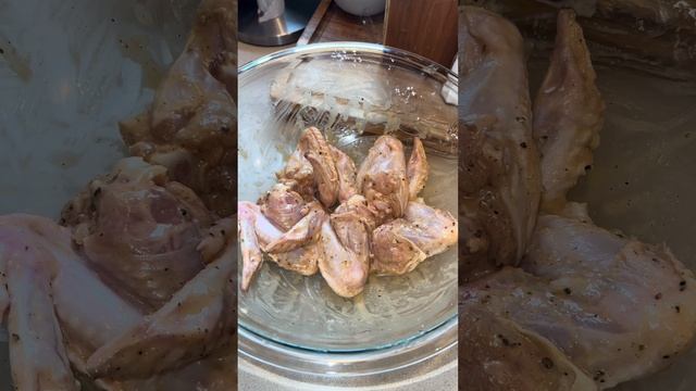 Homemade Mambo Sauce and Carryout Wings смотреть онлайн
