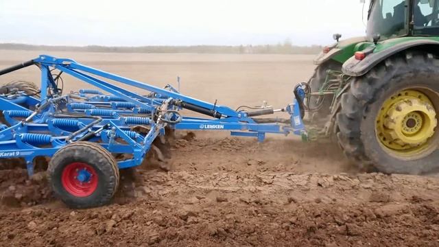 DokaGene Культивация почвы с помощью Lemken Karat смотреть онлайн