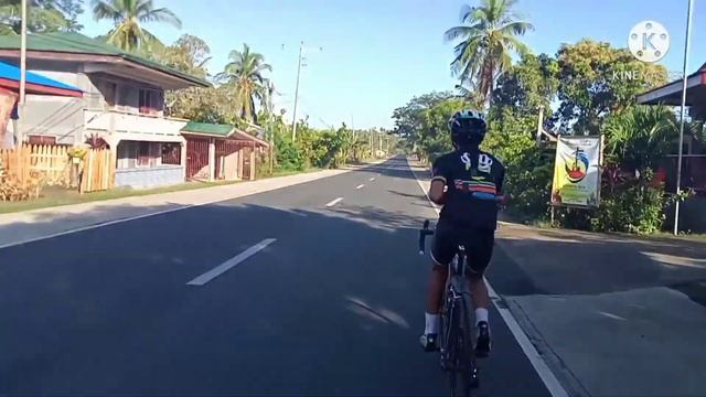 Lopez-Gumaca to Unisan crossing(Quezon province) rides with idol Willard смотреть онлайн