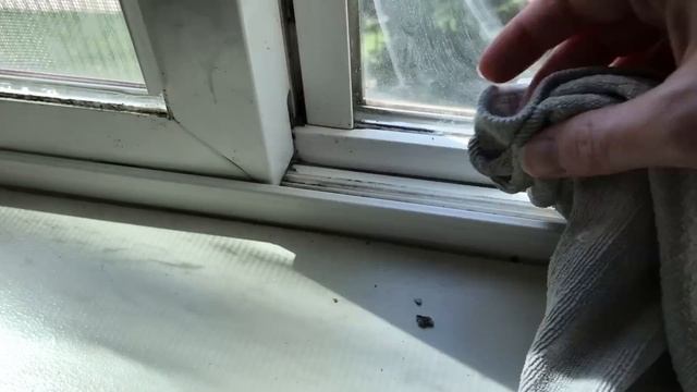 Hack Your Window Track! Easy & Quick Way To Clean смотреть онлайн