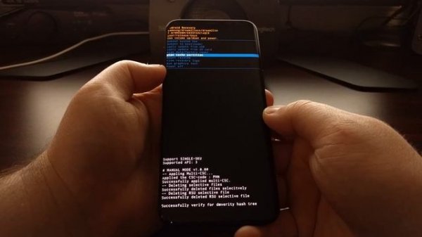 Galaxy S8 & S8+ Wipe the Cache Partition