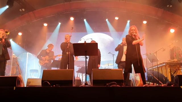 Pave Maijasen soittokirja biisi Kaikki nämä vuodet live 3.9.2022 Helsingin juhlaviikot смотреть онлайн