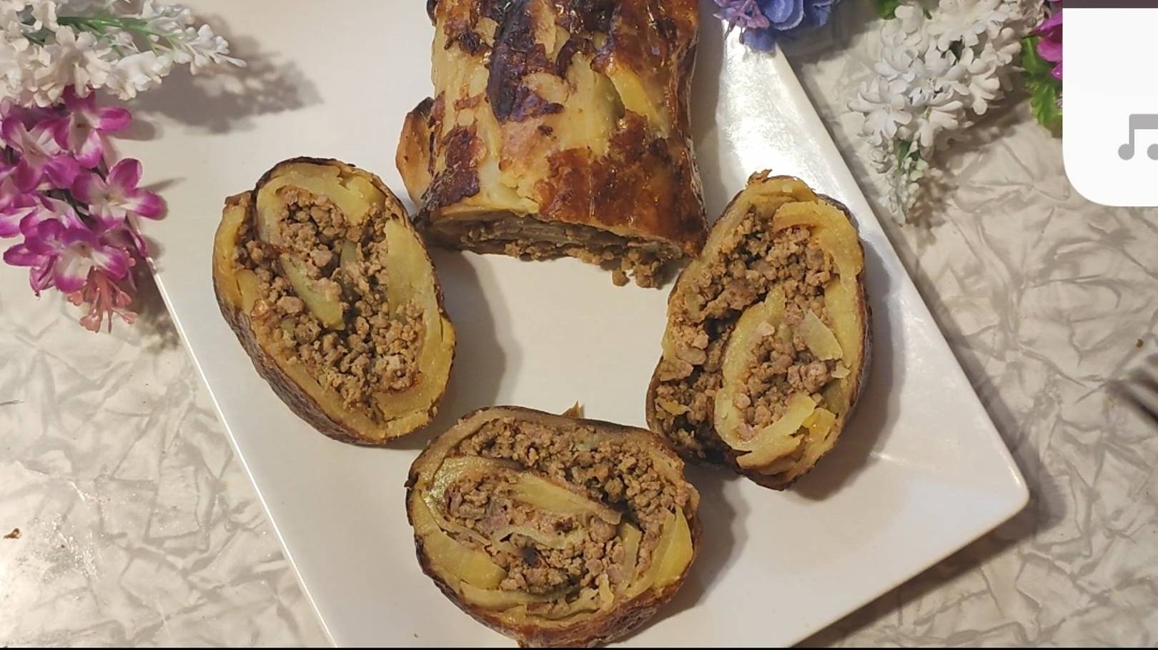 СУПЕР КУХНЯ! Картофельный рулет с фаршем и сыром. Вкусно до последней крошки! смотреть онлайн