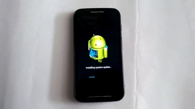 How to update Moto E to android kitkat 4.4.4 *No root * [HD] смотреть онлайн
