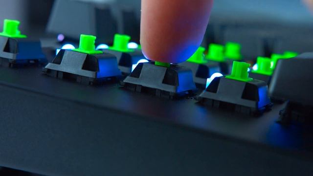 Razer Blackwidow X Chroma Review! смотреть онлайн