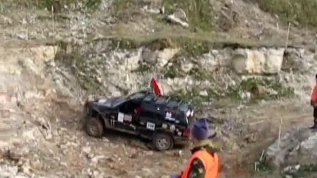 Джип-триал в каменном карьере.flv смотреть онлайн