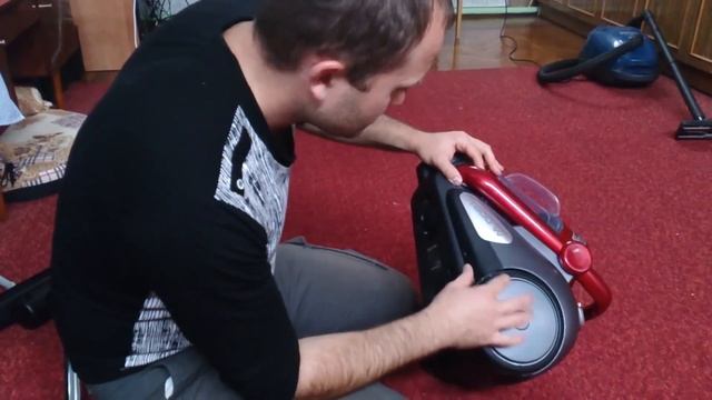 Пылесос Redmond RV-309 Расширенный обзор