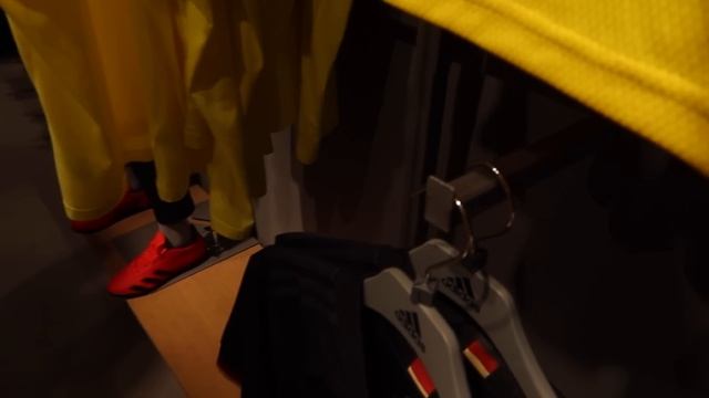 Football Shirt Hunting: SWEDEN - GRAIL FIND! смотреть онлайн