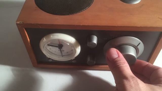 TIVOLI AUDIO HENRY KLOSS MODEL THREE RADIO CLOCK AUDIOPHILE смотреть онлайн