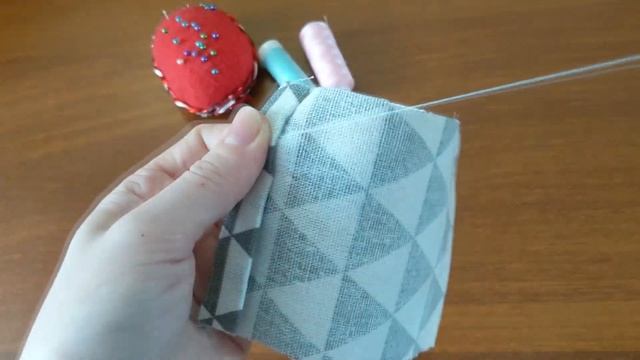 Как зашить дырку невидимым швом в вручную смотреть онлайн