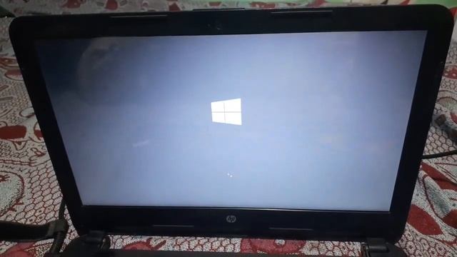 Solución de pantalla negra cuando enciendo mi laptop HP ( Windows 10) смотреть онлайн