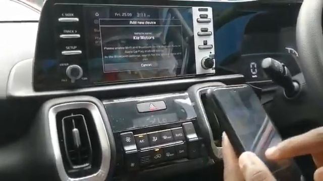 Android Auto wireless projection on KIA Sonet connectivity explained смотреть онлайн