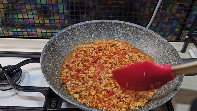 Paste cu carne tocată de pui.Mananci si faci mușchi. смотреть онлайн