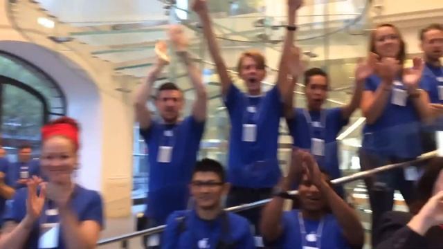 Start verkoop iPhone 6/ iPhone 6 Plus Apple Store Amsterdam NEW смотреть онлайн