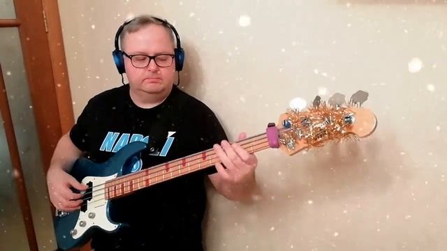 #Jinglebells. Текст песни на русском языке смотреть онлайн