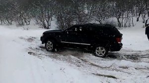 jeep grand cherokee wk 4.7 off road in snow
