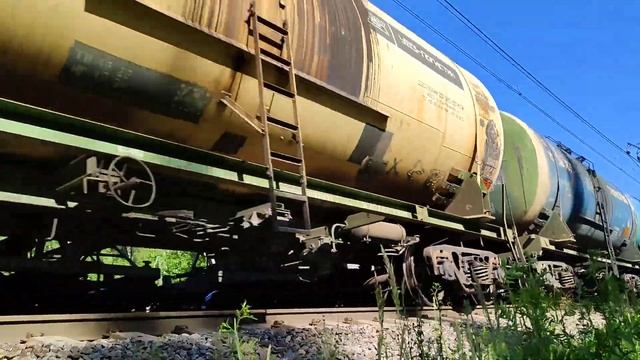 Электровоз ВЛ11.8-783/743А с Грузовым Поездом смотреть онлайн