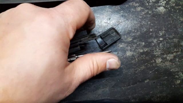 Как заменить резинки бескаркасных дворников Bosch смотреть онлайн