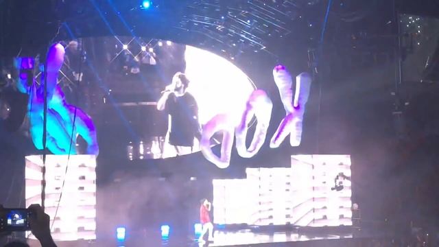 J. Cole - Window Pain (Live at the American Airlines Arena in Miami on 8/9/2018) смотреть онлайн
