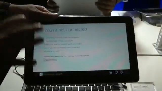SAMSUNG ATIV PRO Windows 8 Intel i5 4GB RAM hands onIFA Berlin 2012 смотреть онлайн