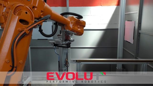 Isola Robotizzata di saldatura смотреть онлайн