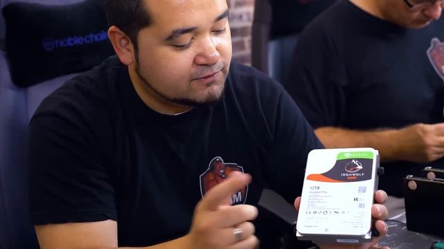 Der WAHNSINN geht weiter - HMX Pro Build Tag 3 смотреть онлайн