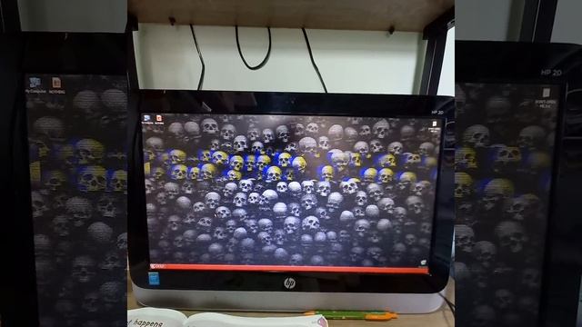 Windows XP Horror Edition But Harmless(Peaceful Version) смотреть онлайн