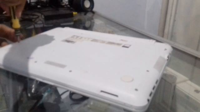 EPS 238: UPGRADE Harddisk Laptop ASUS X441U ke SSD + Instal Ulang Windows смотреть онлайн