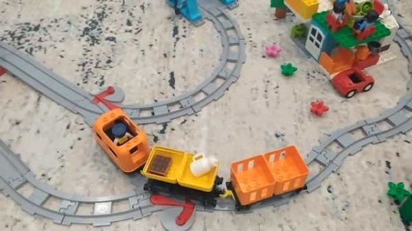 Лего Дупло Поезда. Lego Duplo Train.