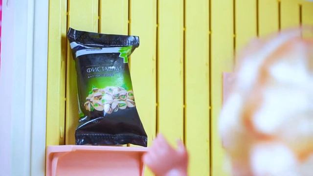 Baby Doll Ice Cream Shop & Cookie Baking Stand! Play Doll Cooking Kitchen Giant Toy Food! смотреть онлайн