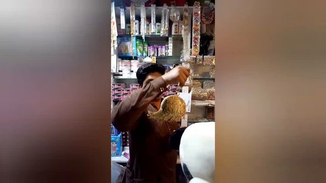 PINAY SECOND WIFE OF PAKISTANI Market market n window shopping n views her on my place kotli смотреть онлайн